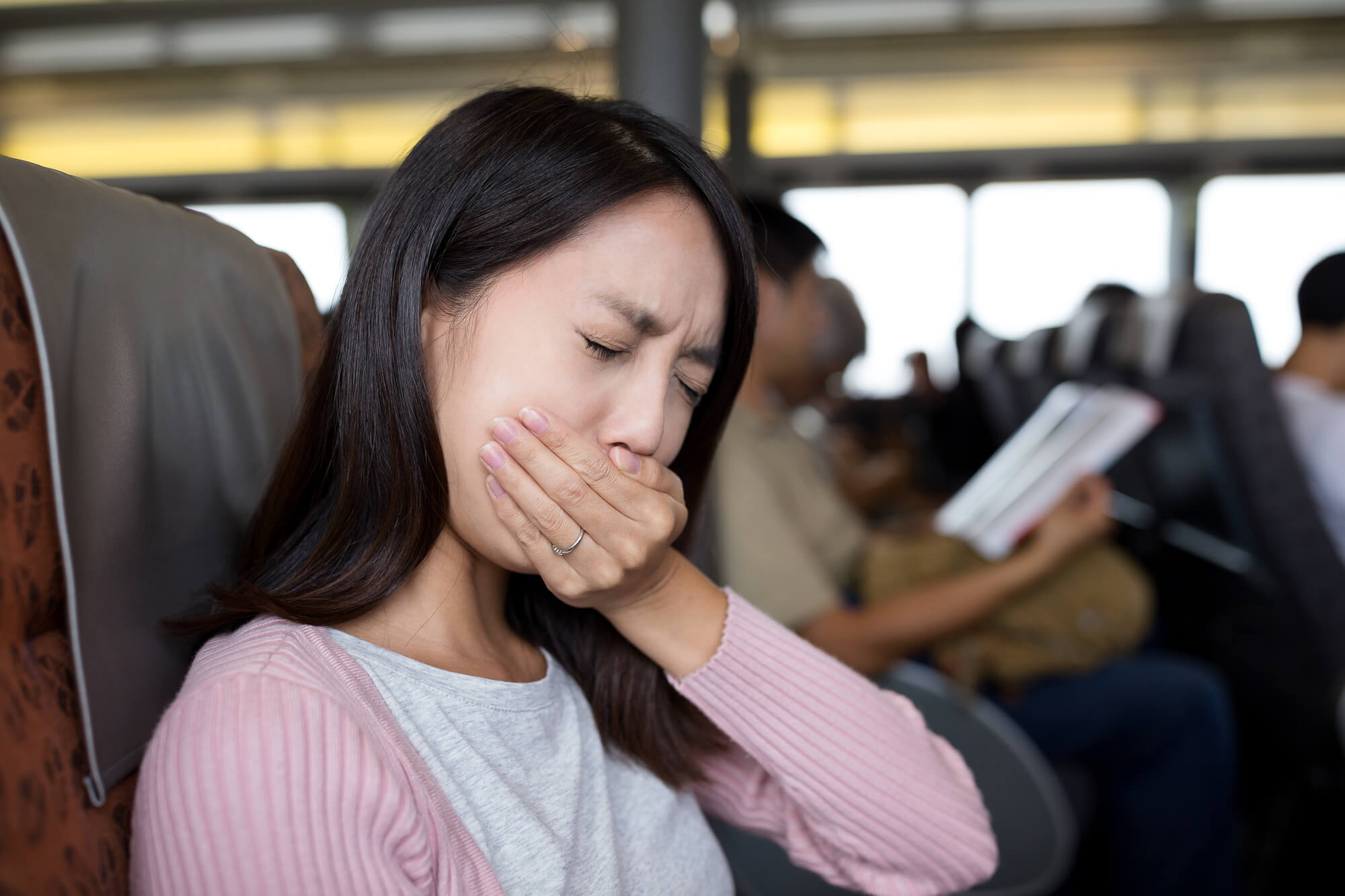 吐き気が続く、吐き気があるけど吐かない